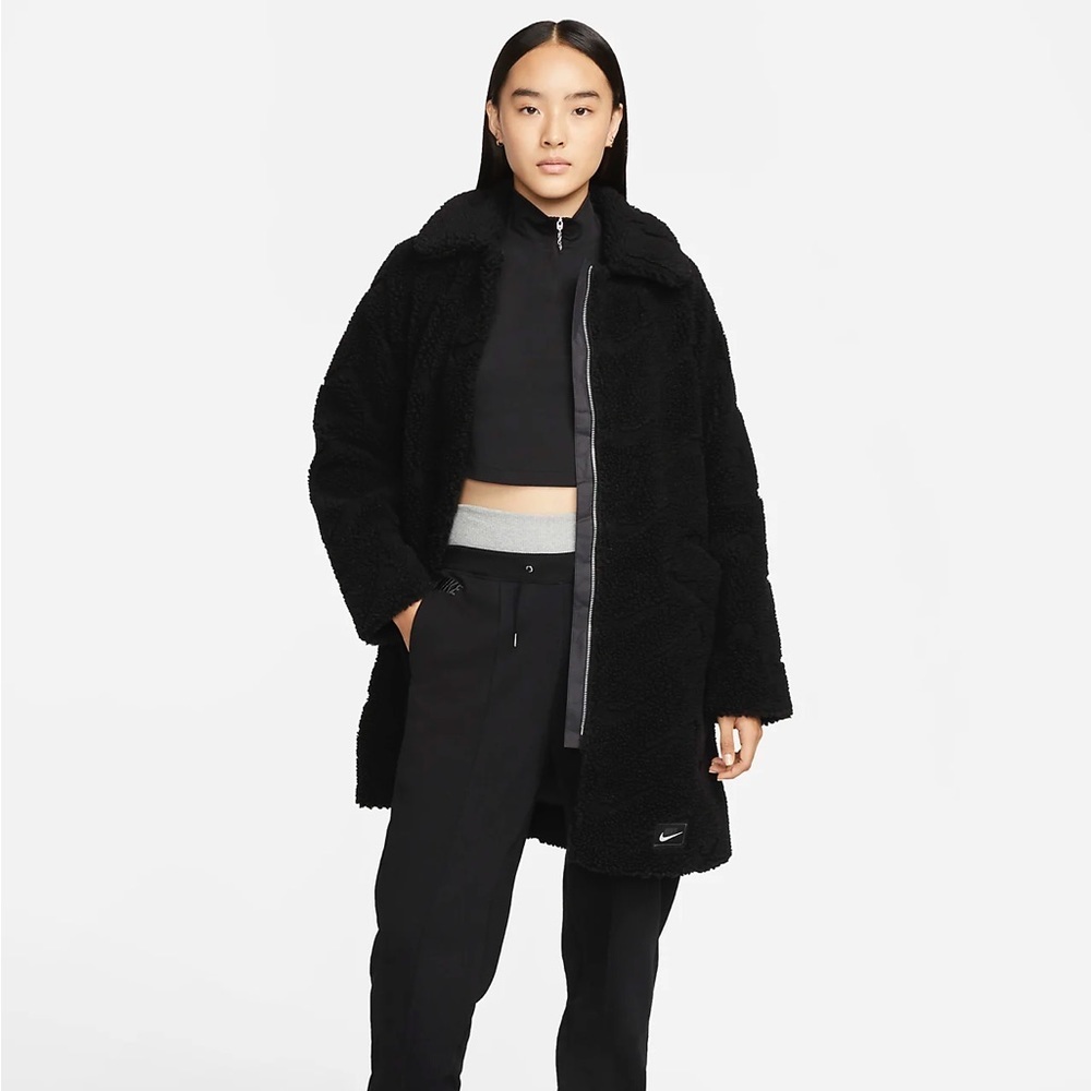 New Nike Icon Clash Faux Fur Fleece Coat Womens XL Black Swoosh Print DD5088-010